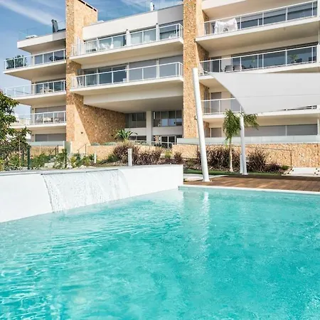 Modern With Terrace In Apartmán