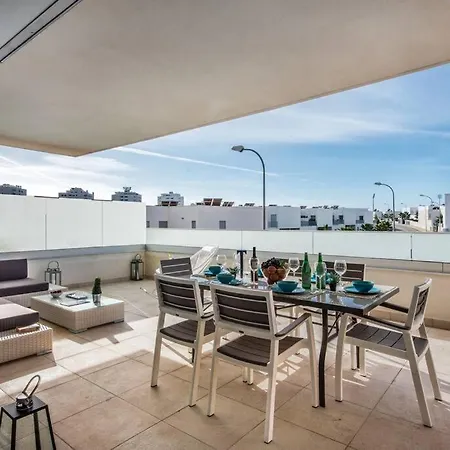 Apartmán Modern With Terrace In